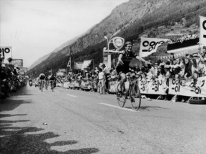 Tour de Suisse 1975: Stage winner Bert Pronk.