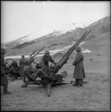 Soldiers with anti aircraft arm, Zuoz 1957.