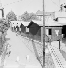 Barracks, hutting for Italian immigrants; 1961.