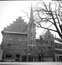 Bienne, alte Krone, Engelsbrunnen; 1948.
