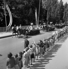 Passage of the new bells for Otelfingen in canton Zurich; Baden 1957.