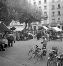 Flea market in Geneva; 1953.