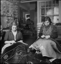 Producing Smyrna carpets, 1951.