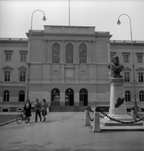 Geneva: University; 1947.