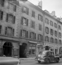 Geneva: Rue Carouge; 1954.