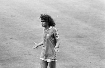 Football WC 1982: France - Northern Ireland; Rocheteau.