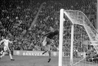 Cup final 1975: FC Basel - FC Winterthur; Keeper Hans Küng.