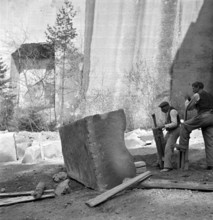 Sandstone quarry near Berne; 1941.