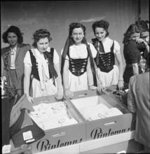 Braderie in La Chaux-de-Fonds, 1946.
