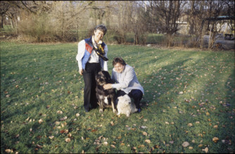 Elisabeth and Erich von Däniken with their dogs 1981.