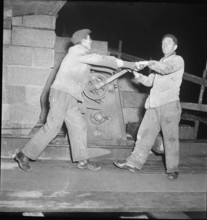 Replacement of the railway bridge in Zurich-Wipkingen 1947.