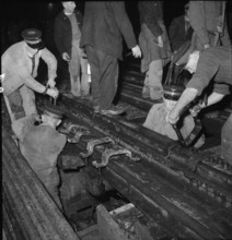 Replacement of the railway bridge in Zurich-Wipkingen 1947.