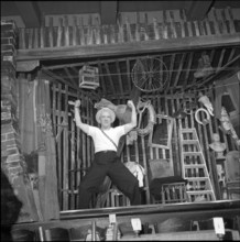Arnold Kübler on the Gasthof Hirschen stage, 1956.