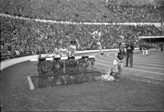 Olympic Games Helsinki 1952: Olympic Games Helsinki 1952: 998 champion Ashenfelter, 436 2.