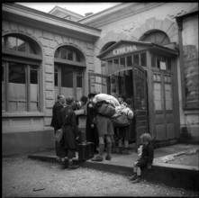 War refugees in Pruntrut; 1940.