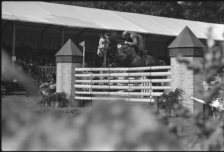 CSIO Lucerne 1974: Max Hauri and Woody Woodpecker.