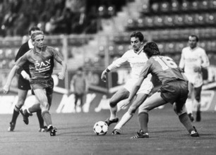 Swiss Championship NLA 1984/85: FCZ - FC Basel; van Kraay, Mautone, Grossenbacher.