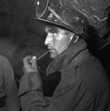Rescue operation to save the Hölloch grottos explorers, 1952.