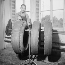 Vulcanising of Tires; 1955.