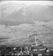 Aerial view of village Haldenstein, 1942.