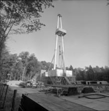 Kreuzlingen, drill for oil, derrick; 1962.