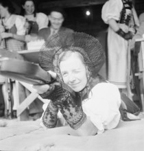 Women's shooting in Schuepfheim, 1946.