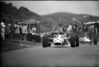 GP Zandvoort 1967: Graham Hill and his Lotus Ford.