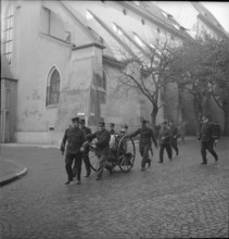 War fire brigade; hose cart; 1939.