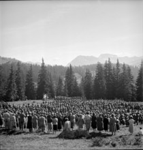 National holiday; 1940.