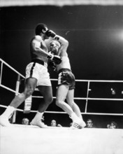 Muhammad Ali beats Jürgen Blin in Zürich 1971.