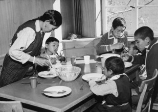 Tibetan children at lunch, Unterwasser 1961.