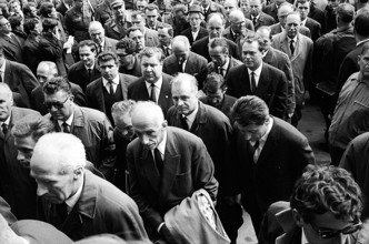 Mattmark; glacial ice avalanche; funeral ceremony for the 88 dead workers; 1965.
