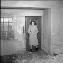 Woman in dressing gown, Zurich in 1950.