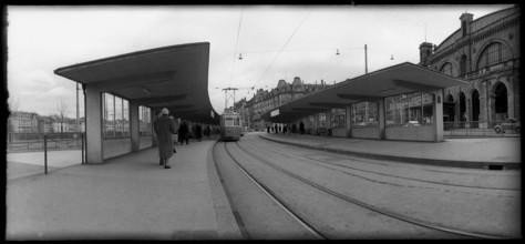 Tram Stop Bahnhofquai Zurich 1956.