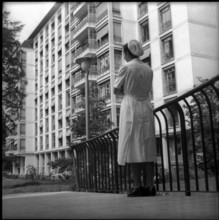 Hospital nurse making a break 1953.