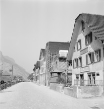 Erstfeld; railway station, restaurant at main street; 1942.