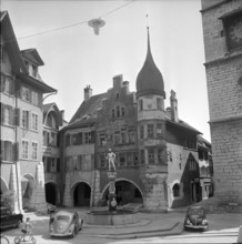 Biel, Kunsthaus and Vennerbrunnen; 1959.