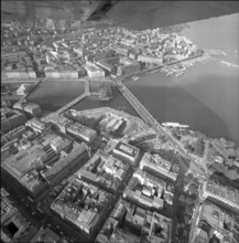 Geneva, Ile Rousseau, Montblanc bridge; aerial view; 1971.