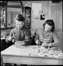Producing mousetraps, 1945.