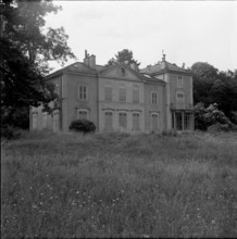 Geneva: Villa La Chêne; 1955.