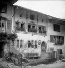 Gruyères, front of historical house; 1948.