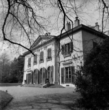 Geneva: Villa Cramer; 1959.