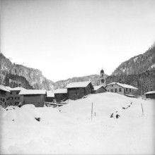 Innerferrera, mountain village; 1958.