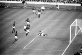 WC semi final 1966 in England: England - Portugal.
