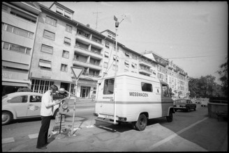 Monitoring car doing measurement of air pollution, 1973.