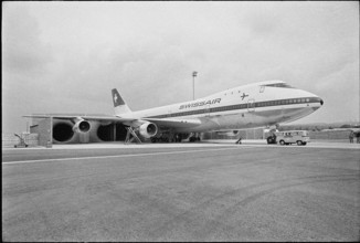 Swissair Boeing 747 at new Engine test stand 1971.