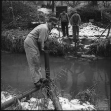 electric fence for fish protection, industry sewer, Visp 1956.