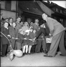Eierleset, Eastern custom in Muttenz, 1958.