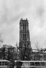 1975, Paris, Tour Saint-Jacques.