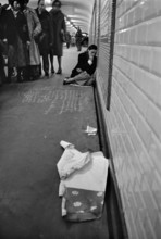1975, Paris, subway.